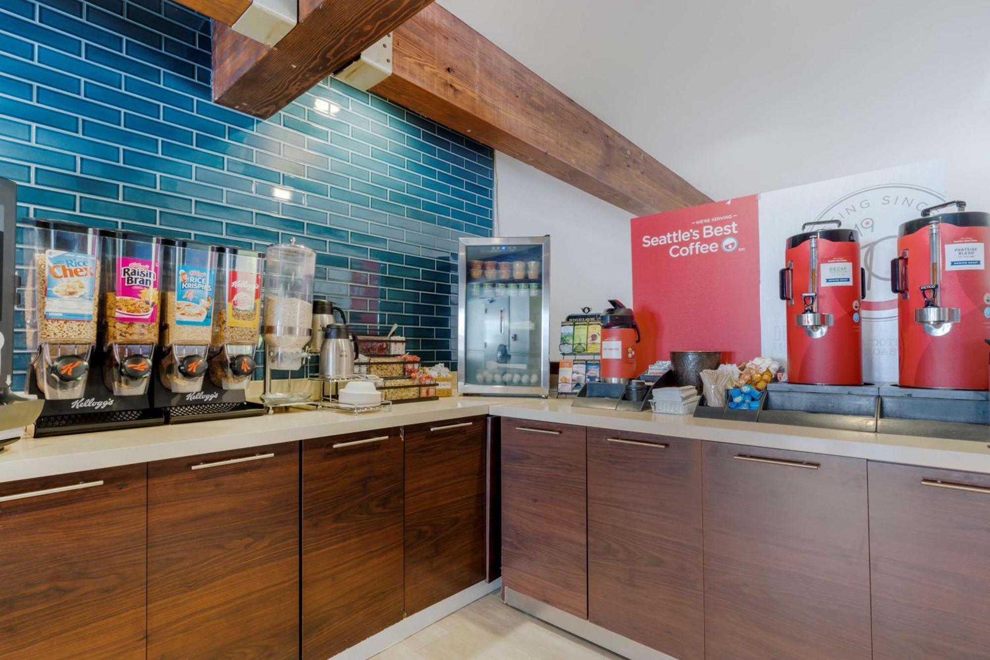 Best Western Plus Novato Oaks Inn Εξωτερικό φωτογραφία